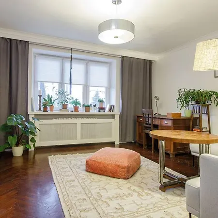 Cozy Urban Hideaway - With A Sauna!